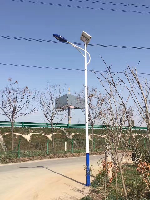 太陽能路燈